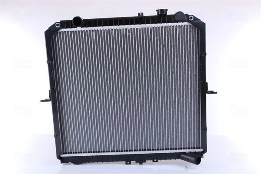 Radiateur de refroidissement moteur pour Kia K2500 et Bongo NISSENS