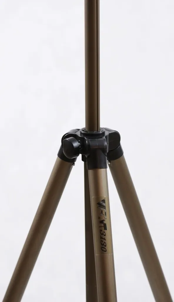 Trépied télescopique polyvalent 144cm pour caméscope et mobile - 5