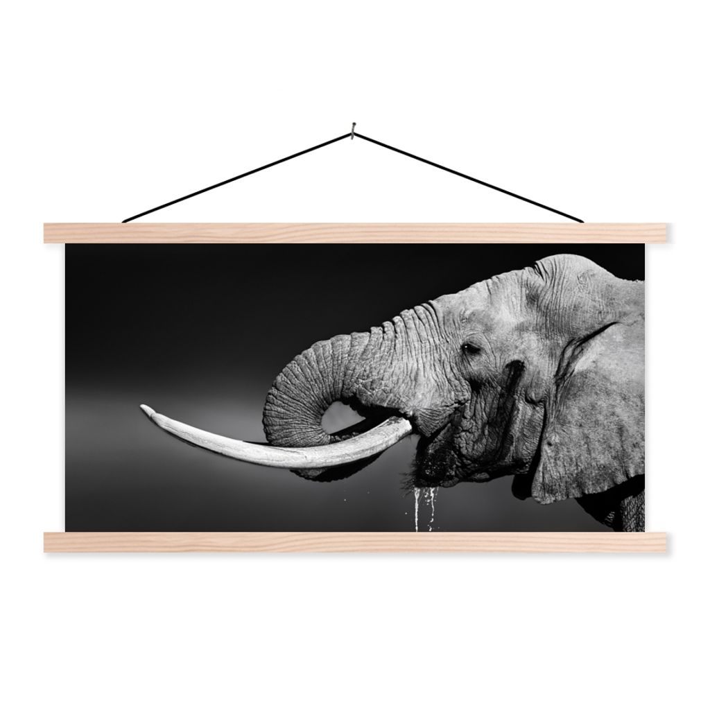 MuchoWow Textilposter Elefant - Wasser - Tiere - Schwarz - Weiß 120x60 cm mit holzfarbenen Rahmen - Klemmleiste