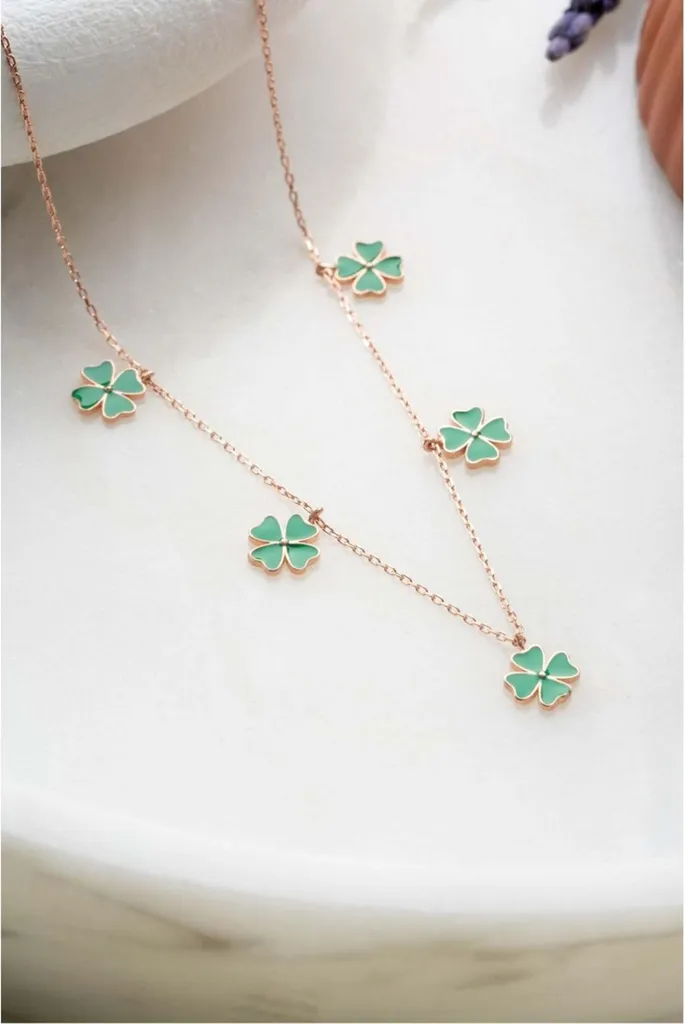 Collier trèfle argent 925 anti-allergie émail vert : fini le ternissement