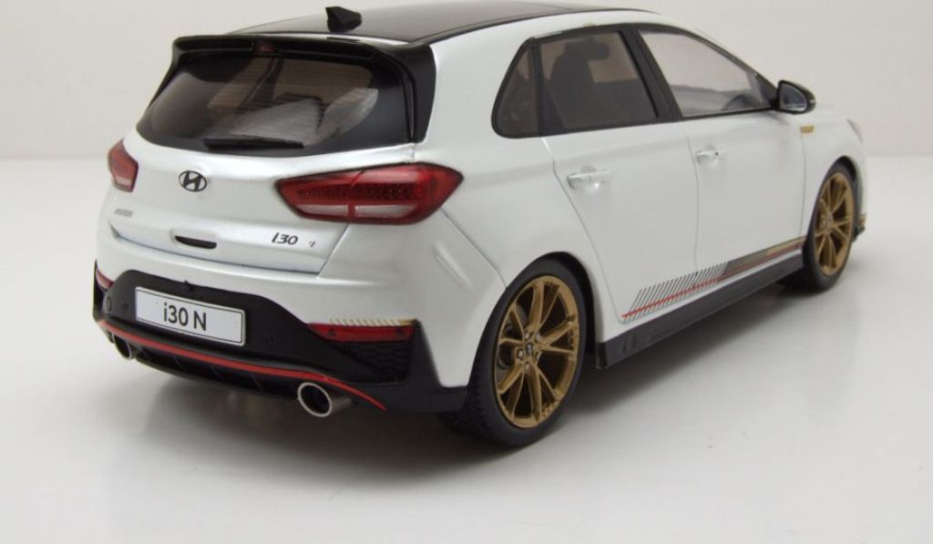 MCG 18376 Hyundai i30 N Limited Edition 2021 weiß metallic Produktbild 10