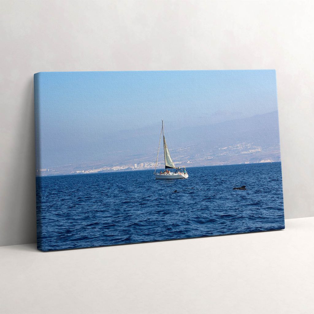 Eine Yacht segelt in Teneriffa – Leinwandbild Wandbild – 60x40 cm – Leinwandbilder – Wandbilder – Schlafzimmer – Flur