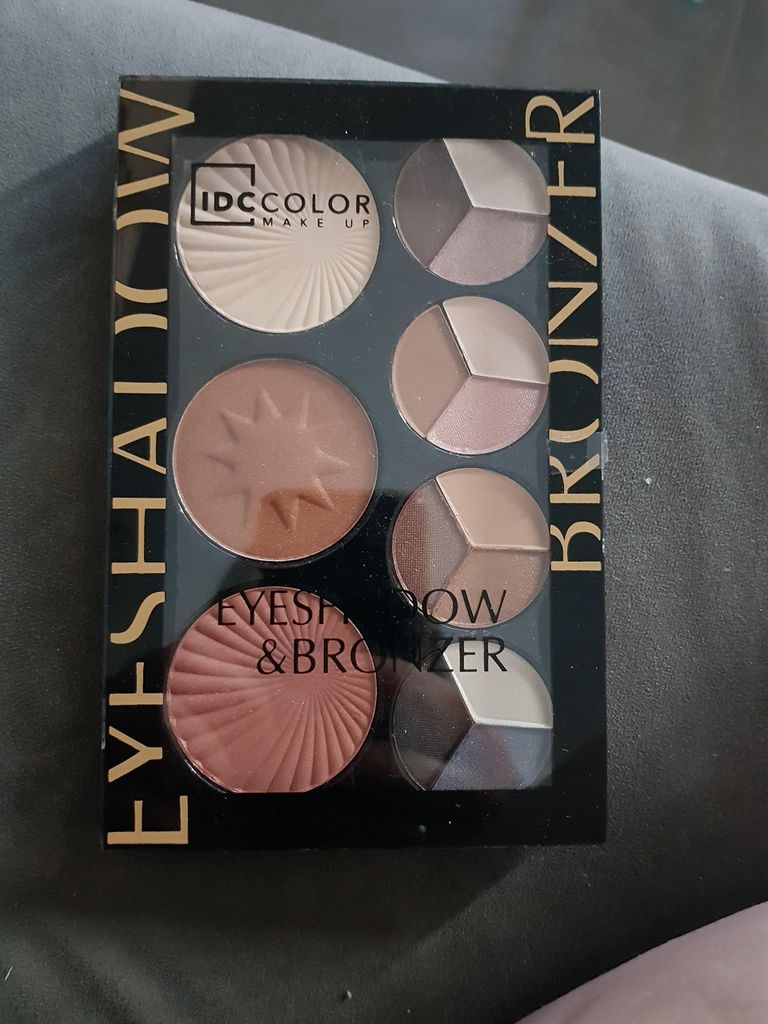 MAGIC STUDIO EYESHADOW & BRONZER PALETTE Lidschatten- und Bronzer-Paletten-Make-up