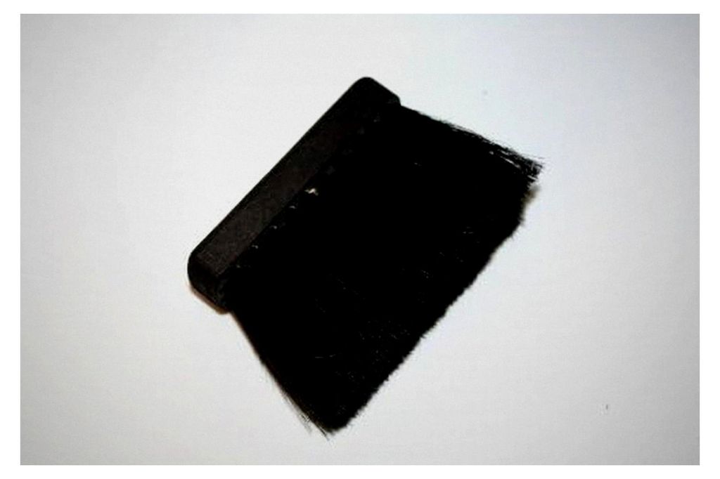 Ersatzbesen für Kaminbesteck mit weichen Borsten und Bohrlöchern