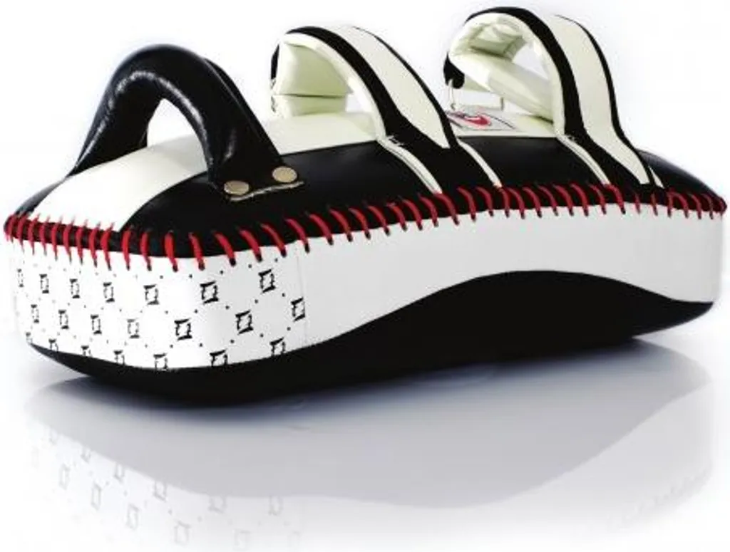 Évitez les Douleurs aux Bras avec les PAO Courbés Fairtex KPLC2 Cuir