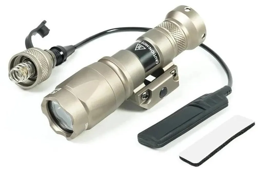 Lampe torche fusil LED DE M300C : ne perdez plus votre cible la nuit
