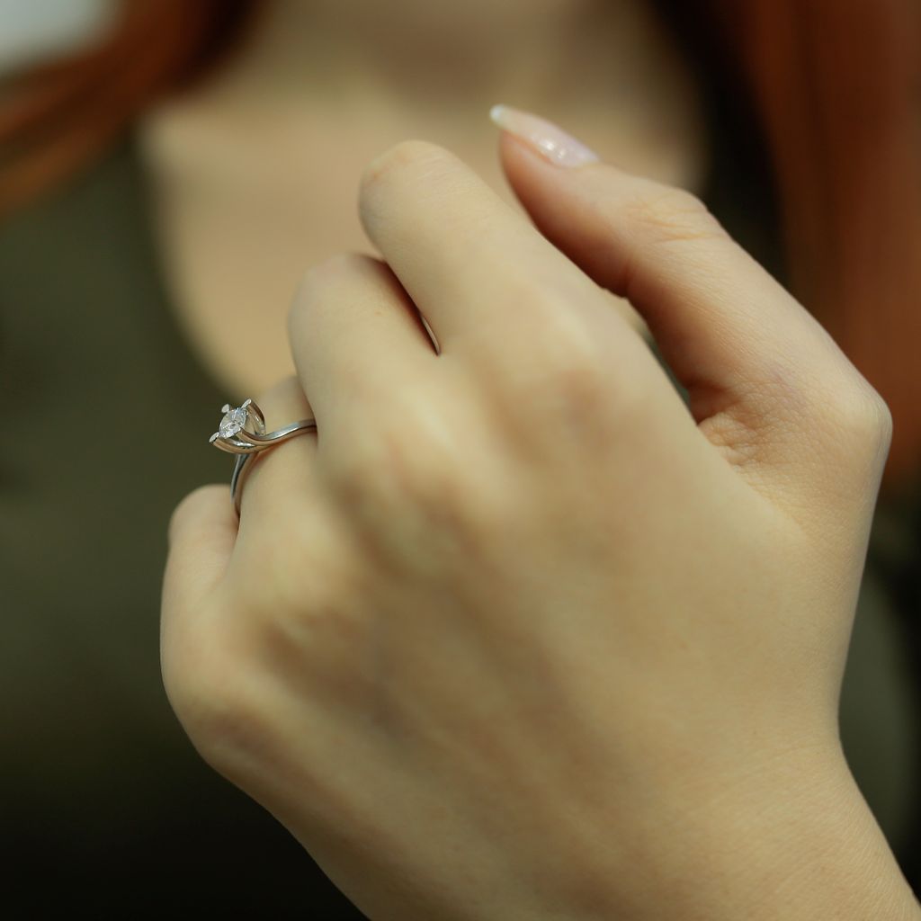 0,30 Carat Solitär Diamant Ring Antragsring 14 Karat Produktbild 