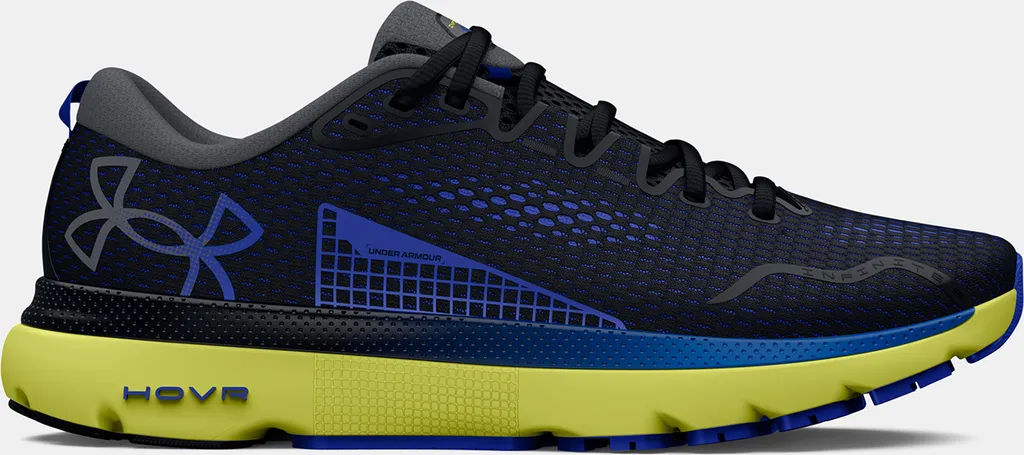 Courir de longues distances avec les UA HOVR Infinite 5 BLK confortables