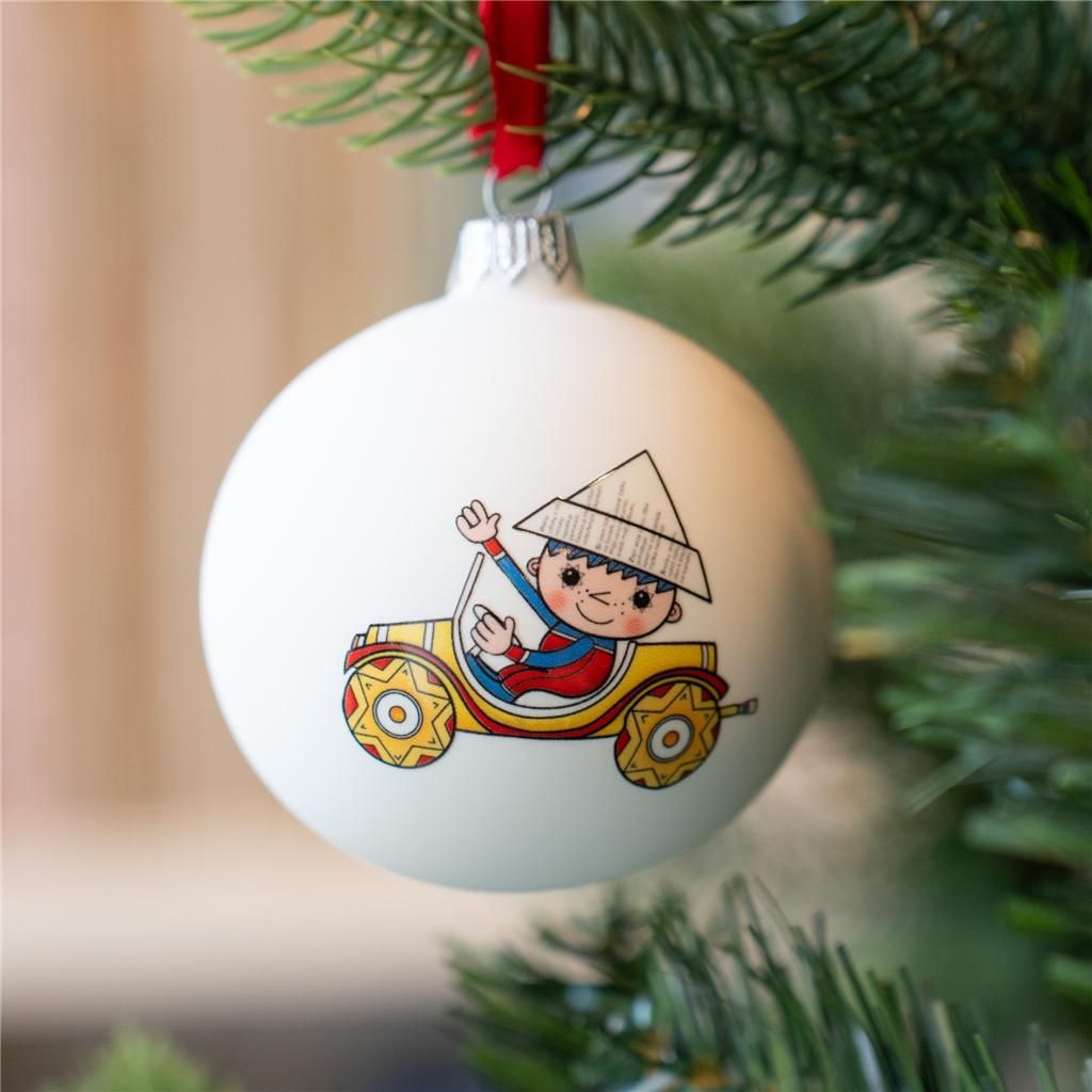 Glasornament - Abendstern in einem Auto