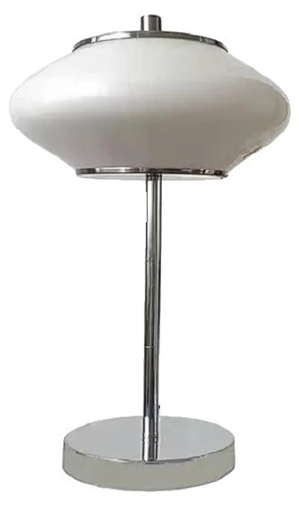 Fini la fatigue oculaire avec cette lampe de bureau LED grande taille EU