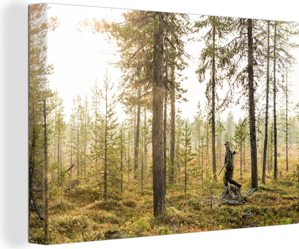 OneMillionCanvasses - Leinwandbilder - 140x90 cm, Ein Mann ist auf der Jagd im Wald, Wandbilder Kunstdruck Wanddekoration - Foto auf Leinwand - G...