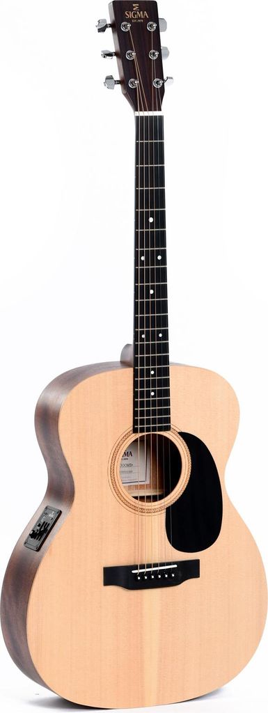Sigma 000ME Westerngitarre 000‐Format, massive Sitka‐Fichtendecke, Micarta Griffbrett, Knochensteg, Preamp mit Tuner