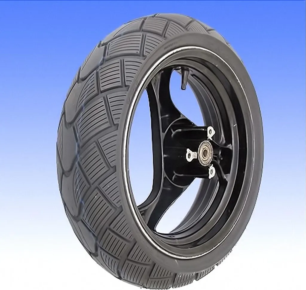 Pneu VeeRubber VRM351 130/70-17 62S arrière : fini les glissades sous la pluie