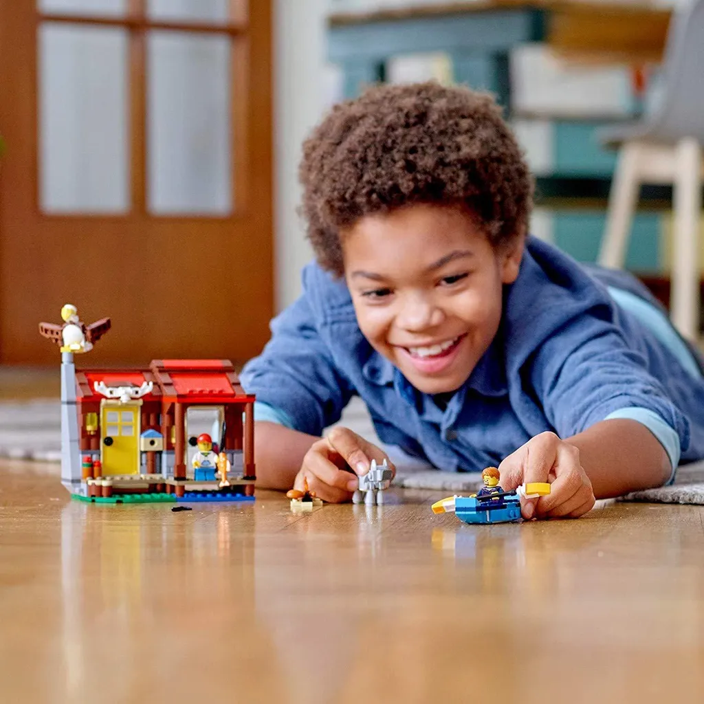 Maquette 3 en 1 LEGO Creator cabane forestière avec figurines d'animaux