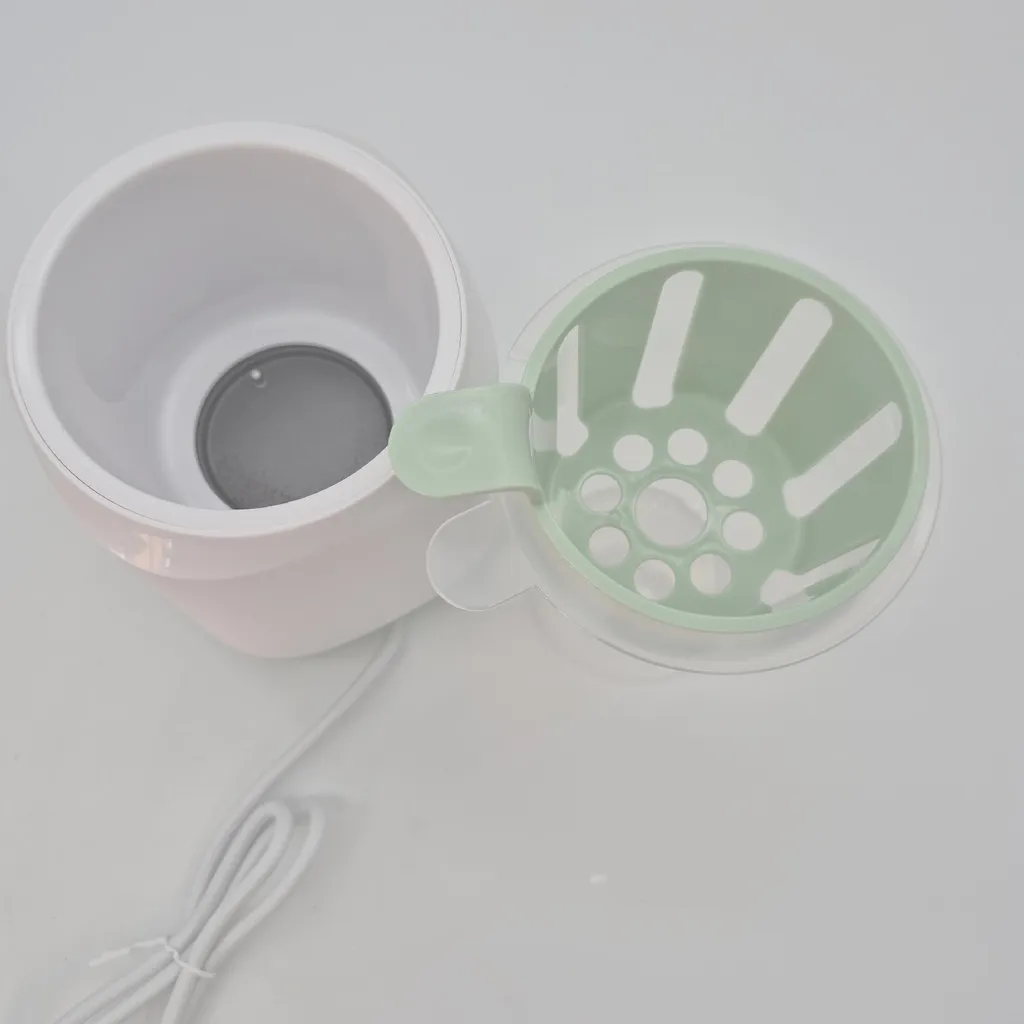 Cecotec 01905 Mini Ventilateur Portable Rechargeable Vert et Blanc