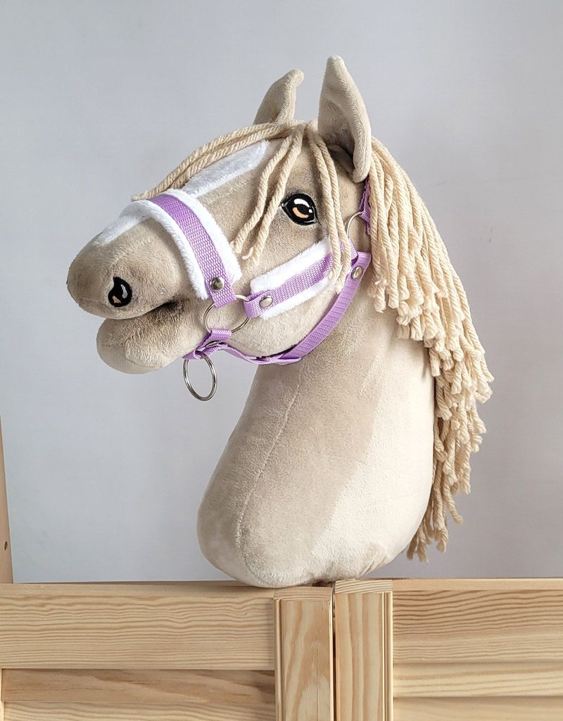 Verstellbares Halfter für Pferd Hobby Horse A3 lila mit weißem Fell
