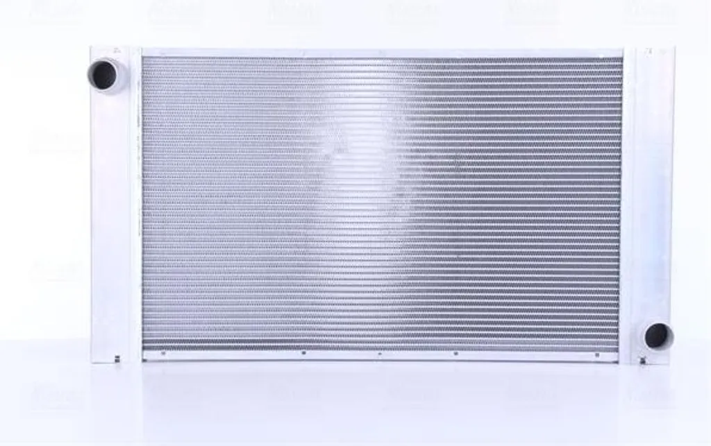 Solution Fuite Radiateur BMW E60 E61 avec NISSENS 60765 OE 17117794836