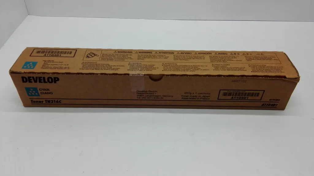 Toner Cyan Develop TN-216C A11G4D1 : Finissez-en avec les Traces d'Encre