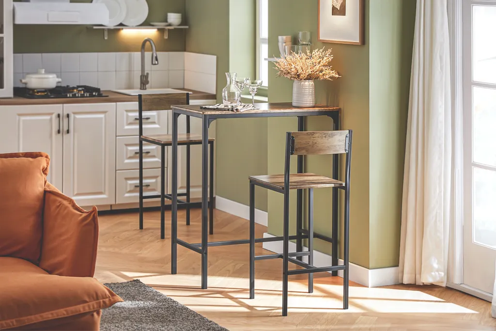 Petite table de salle à manger compacte pour optimiser vos espaces étroits