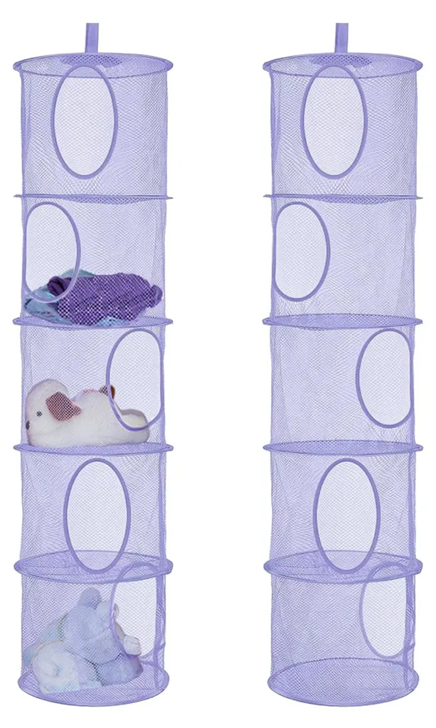 Gagnez de la place au sol avec ce panier de rangement suspendu violet