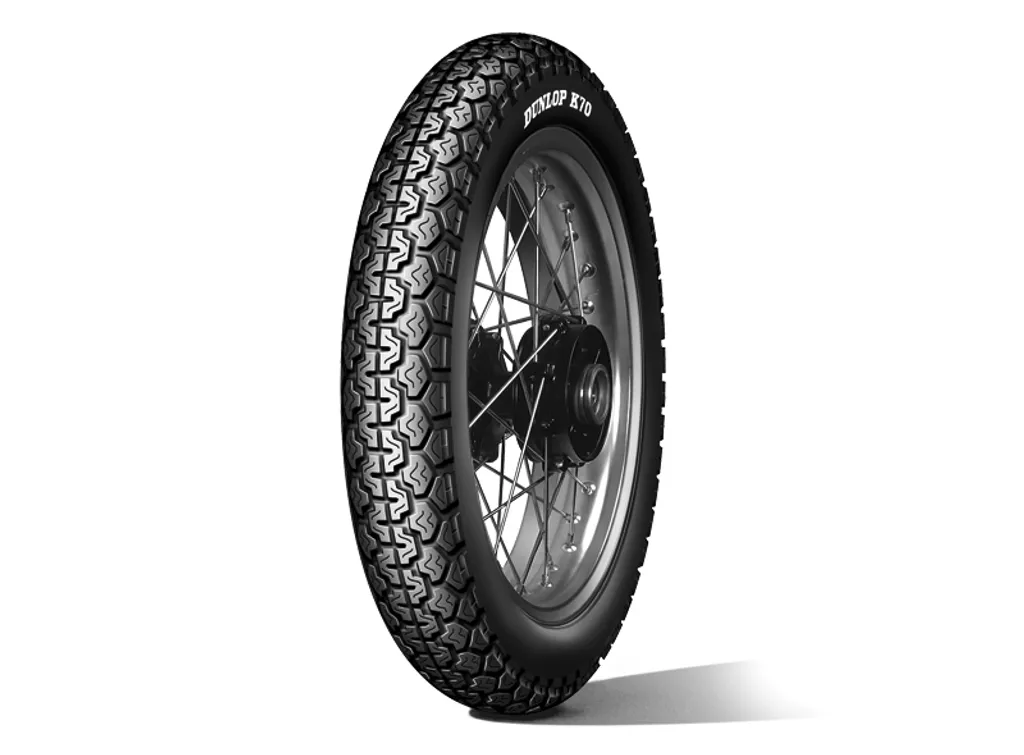 Pneu moto 3.50-19 Dunlop K70 idéal pour restauration de moto de collection