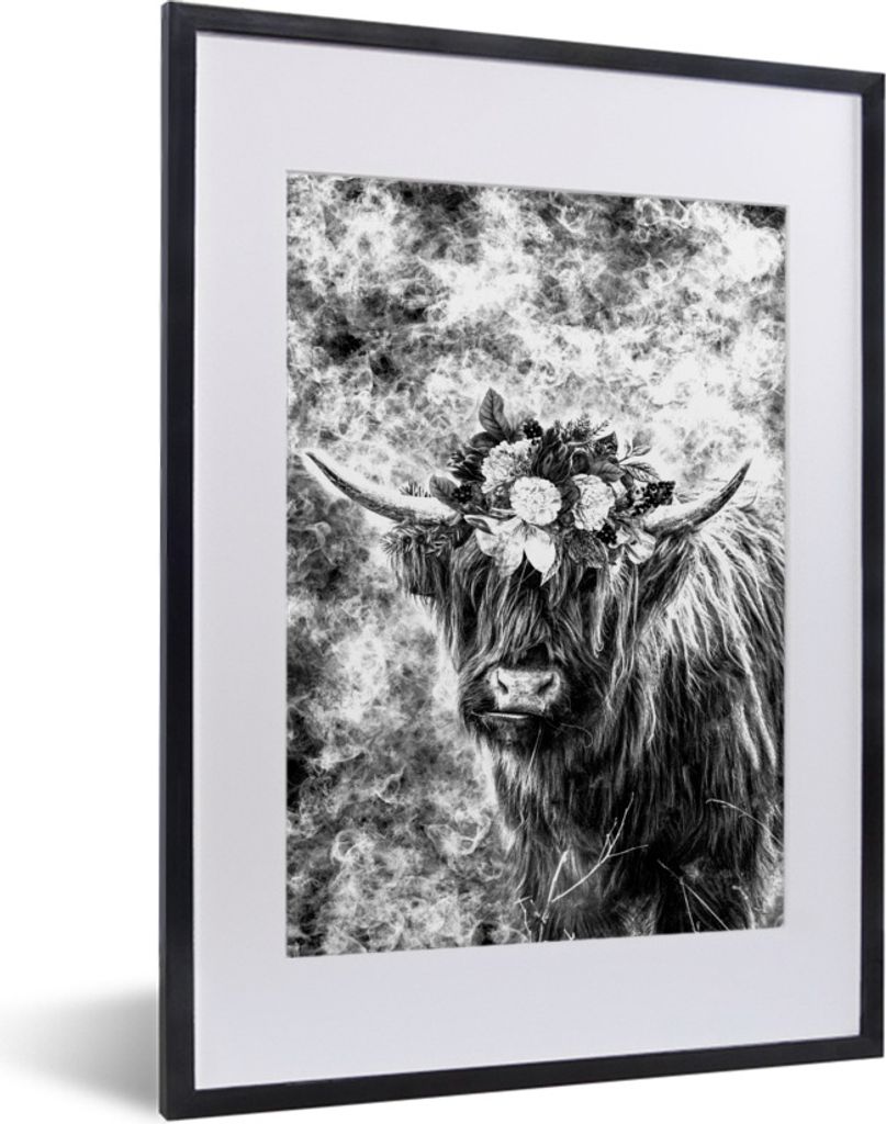 MuchoWow Gerahmtes Poster Schottischer Highlander mit Blumen auf dem Kopf - schwarz und weiß 30x40 cm - Poster mit Schwarzem Bilderrahmen Wandpo...