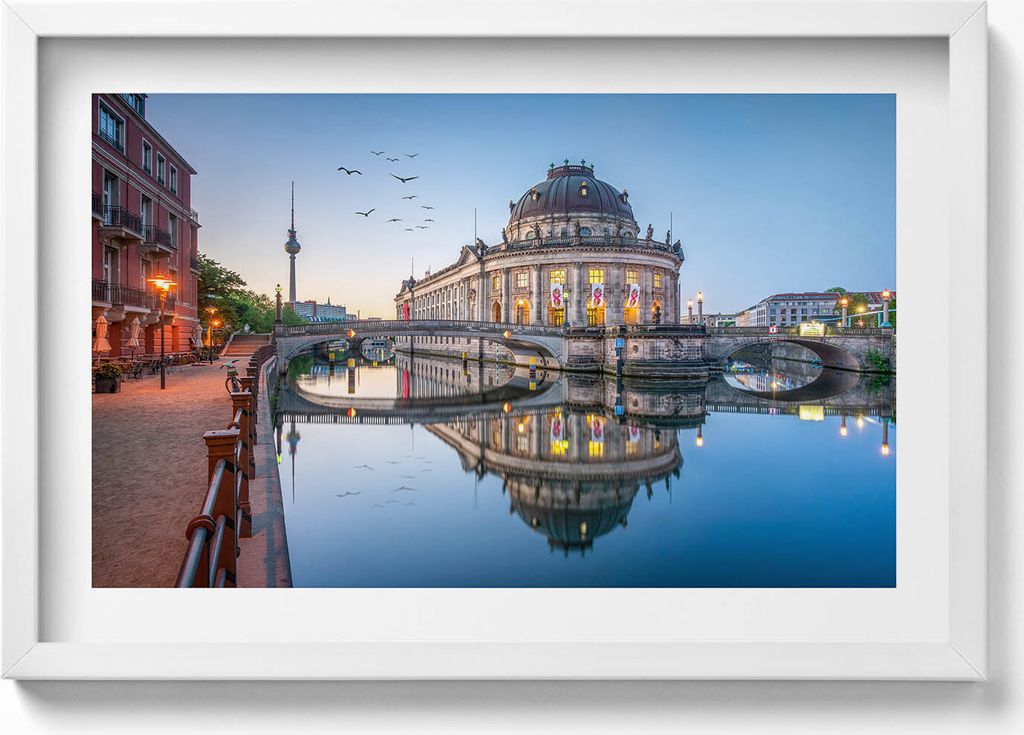 Bode-Museum in Berlin– Wandbild mit Rahmen – Gerahmtes Bild – Wanddekoration – 60x40 cm – Schwarz Rahmen