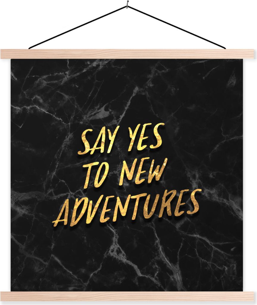 MuchoWow Textilposter Zitat - Abenteuer - Murmel 120x120 cm mit holzfarbenen Rahmen - Textil-Poster