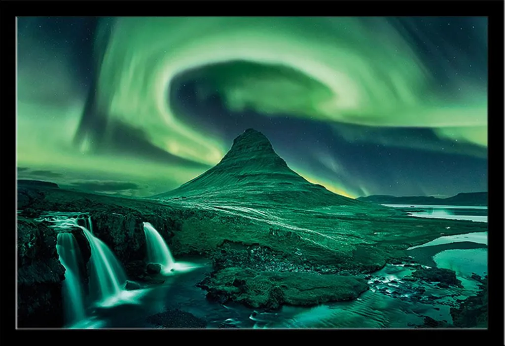 Poster con Cornice Shinsuke: Paesaggio Aurora Boreale per Casa