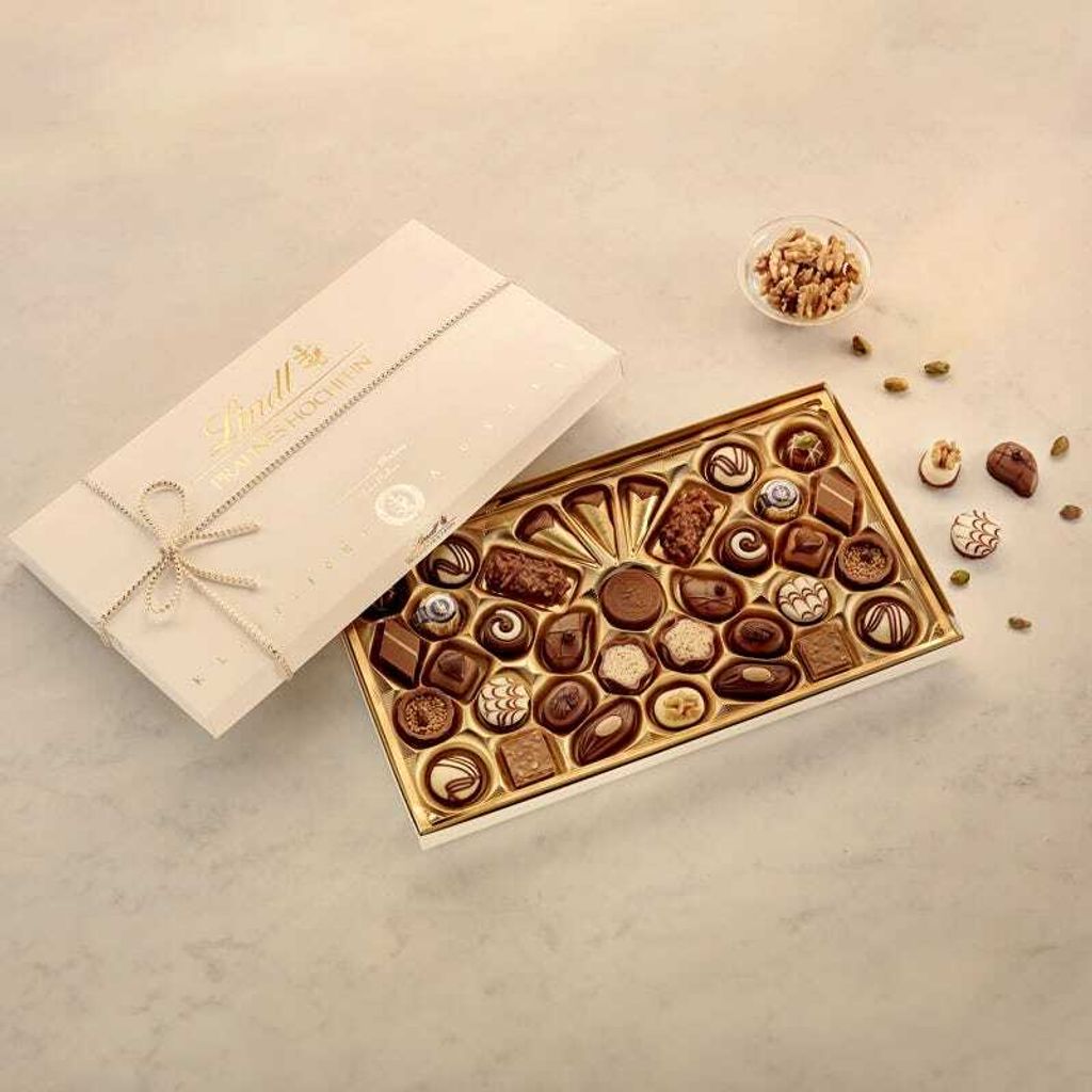 Lindt Pralines Hochfein z klasyczną, delikatną czekoladą Zdjęcie produktu 7