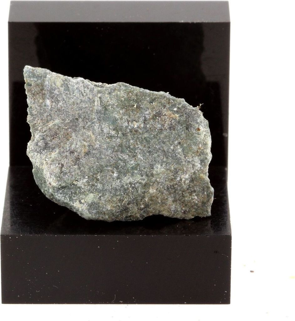 Pyroxen + Pyrit 27,11 Karat