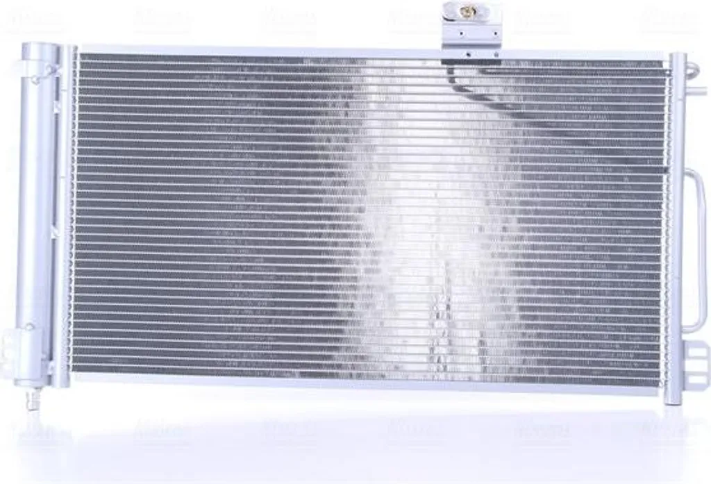 Stop aux fuites de clim : Condenseur NISSENS 94544 pour Mercedes W203 CLK