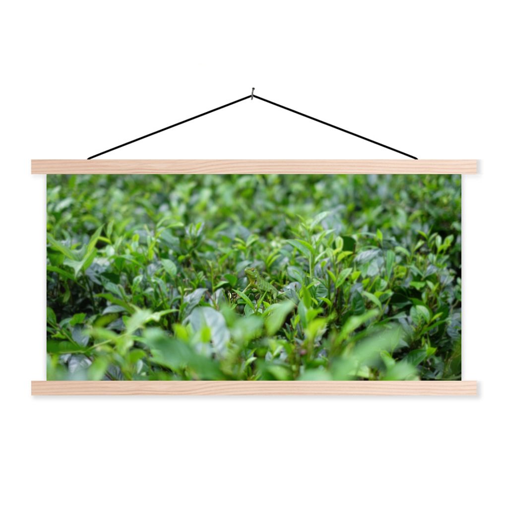 MuchoWow Textilposter Grünpflanzen auf tropischem Boden 120x60 cm mit holzfarbenen Rahmen - Klemmleiste