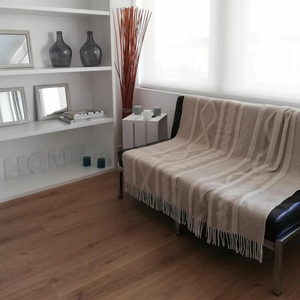 Couette AZALEA Beige 130x170 cm - Finition Douceur et Chaleur Douce