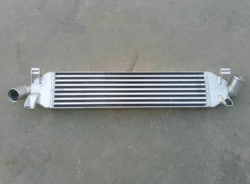 Échangeur Air Eau Frontal pour Ford Focus MK2 ST225 Alliage Aluminium
