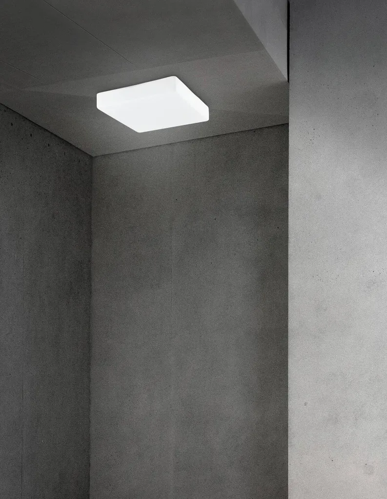 Plafonnier Cube salle de bains en verre opale blanc - Finition satinée