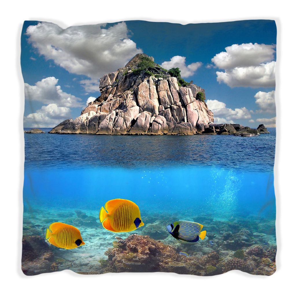 Wallario Premium Kissen, weiche Oberfläche, mit Motiv Exotische Fische im Meer, Größe: 60 x 60 cm, mit weißer Rückseite