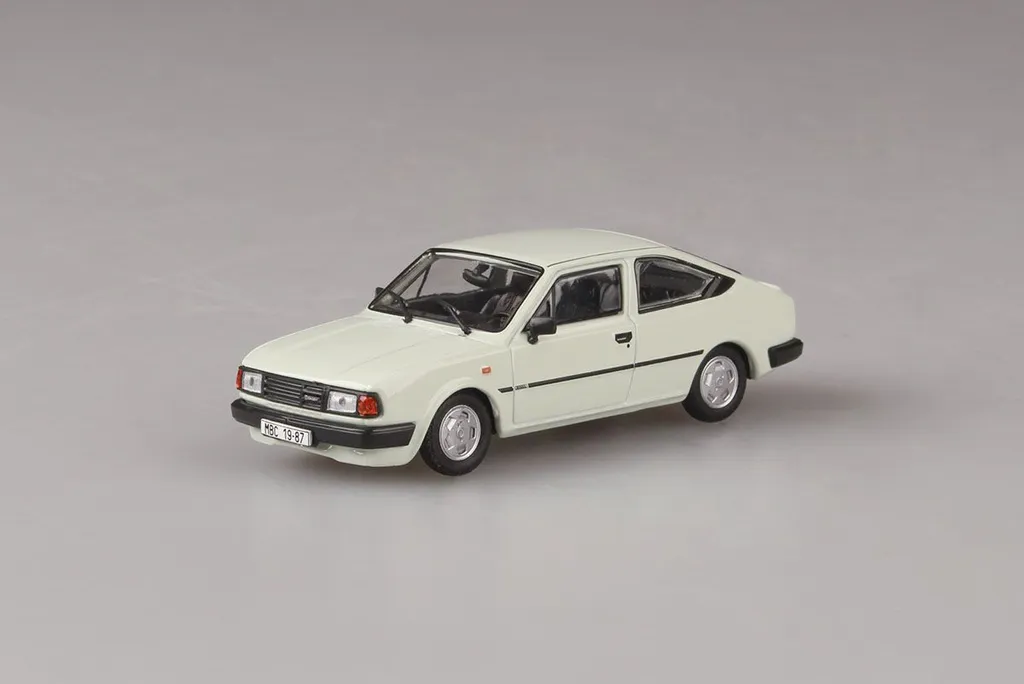Réplique Skoda Rapid 136 1987 Abrex 1:43 pour compléter votre collection
