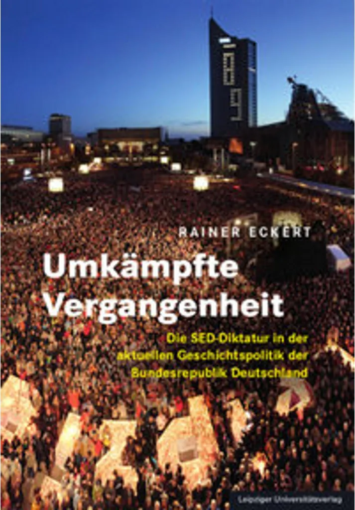 Livre Umkämpfte Vergangenheit : Analyse historique de la mémoire sociale