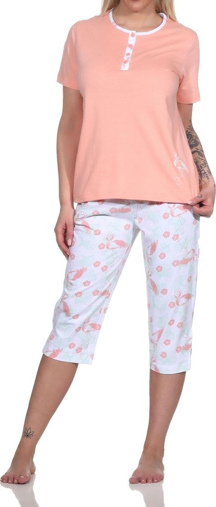 Normann Damen Capri Schlafanzug kurzarm Pyjama mit Flamingo Motiv und Knopfleiste am Hals ; apricot , 36