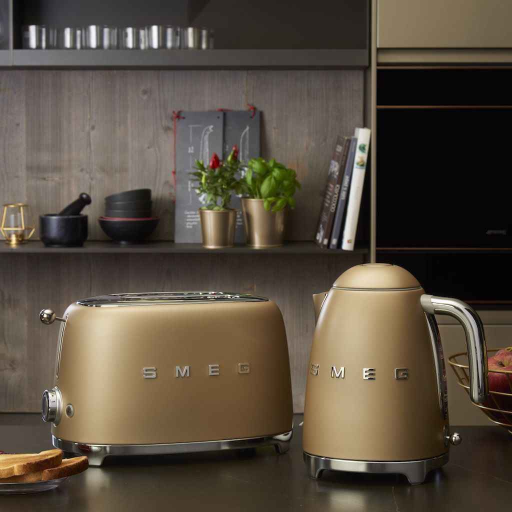 Smeg KLF03CHMEU Wasserkocher champagner Produktbild 6
