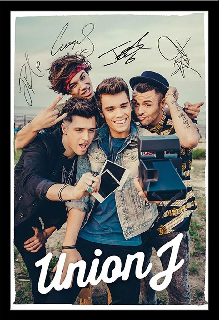 Poster Union J avec Cadre MDF Noir Incassable Vitre Acrylique Shinsuke®