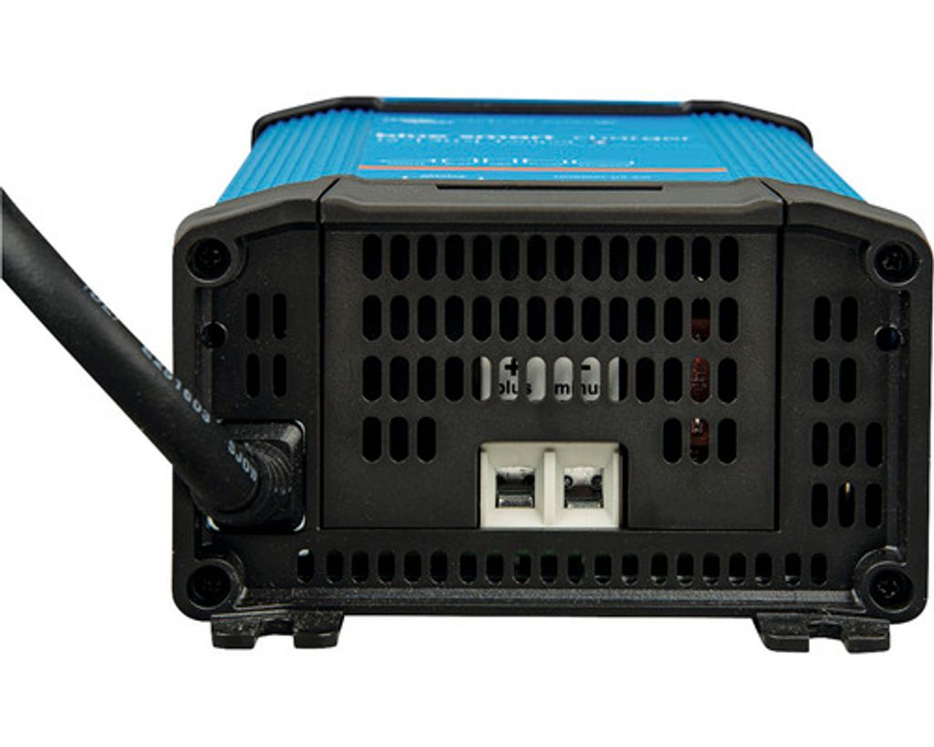 Victron Blue Smart IP22 Batterieladegerät