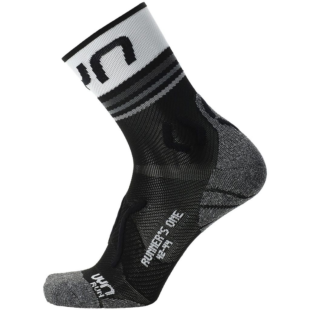 UYN Man Runner`s one short socks black white 42-44