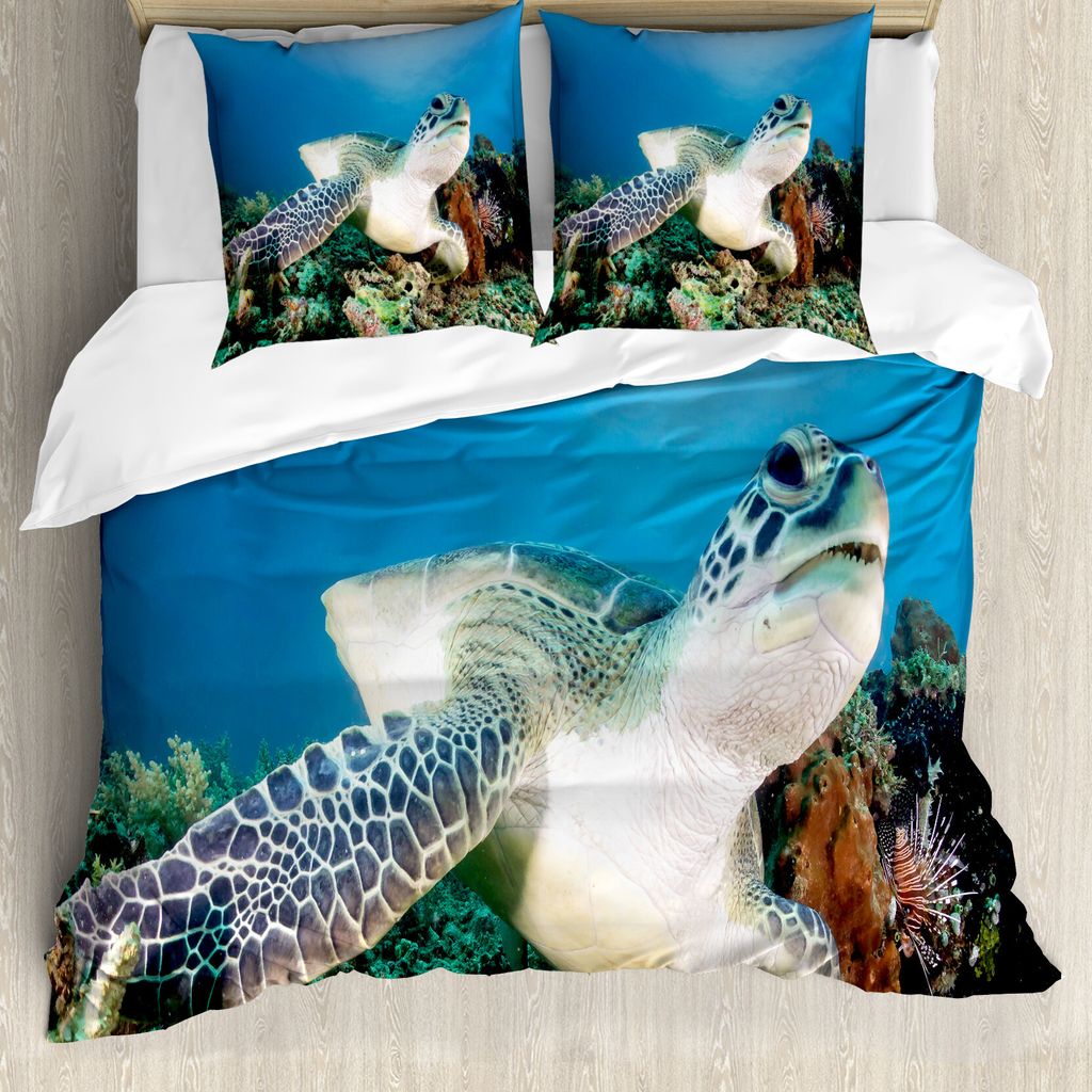ABAKUHAUS Schildkröte Bettbezug, Green Turtle Coral, Milbensicher Allergiker geeignet mit Kissenbezügen, 200 cm x 200 cm - 80 x 80 cm, Blau, Grü...