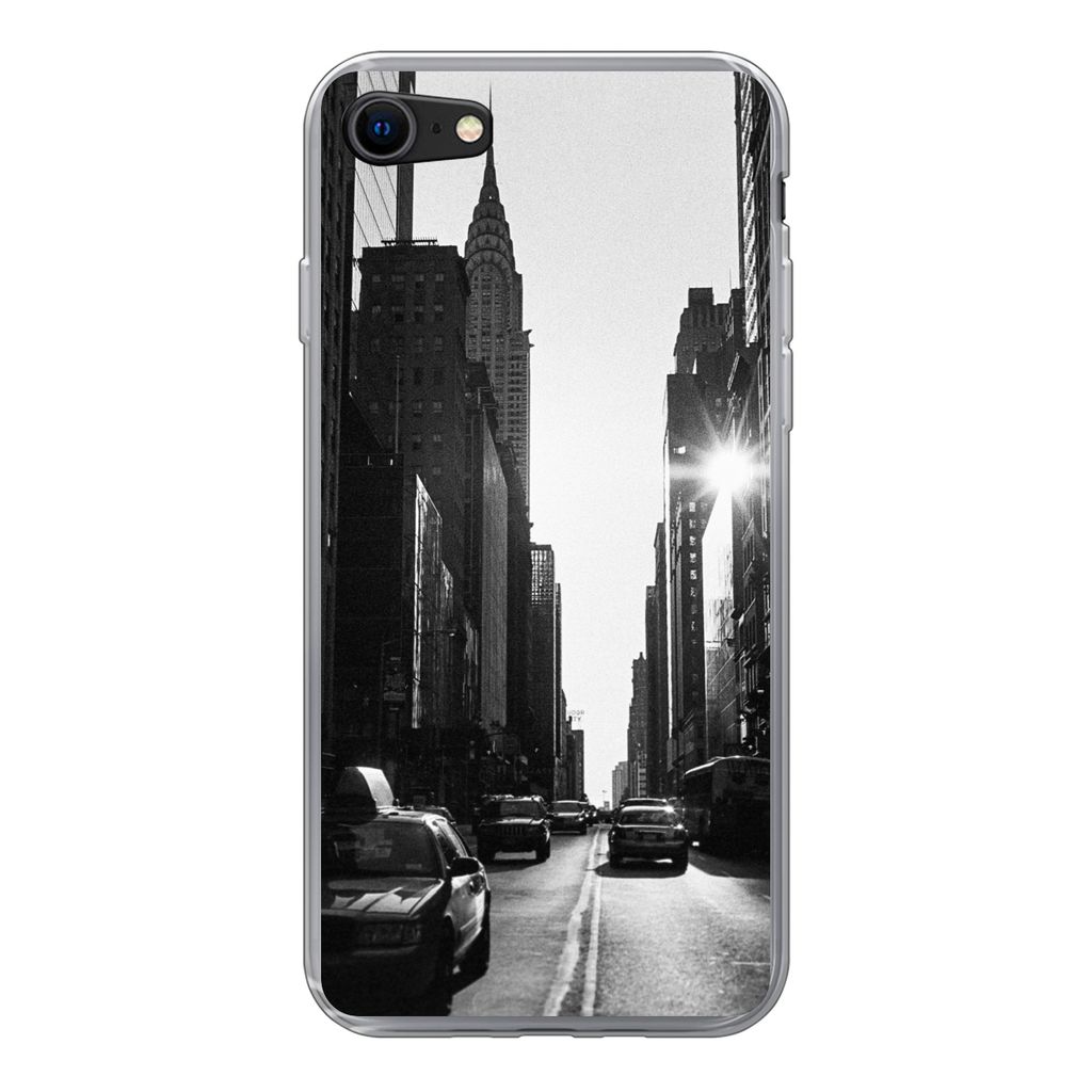 MuchoWow Handyhülle Schutzhülle Hülle für iPhone SE 2020 Eine ruhige Straße in New York in Schwarz und Weiß Silikon Softcase Handy Hülle -...