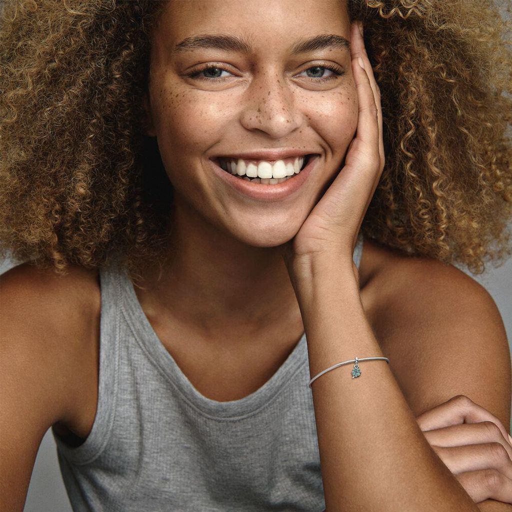 Pandora Damen Charm Vierblättriges Kleeblatt Silber Produktbild 8