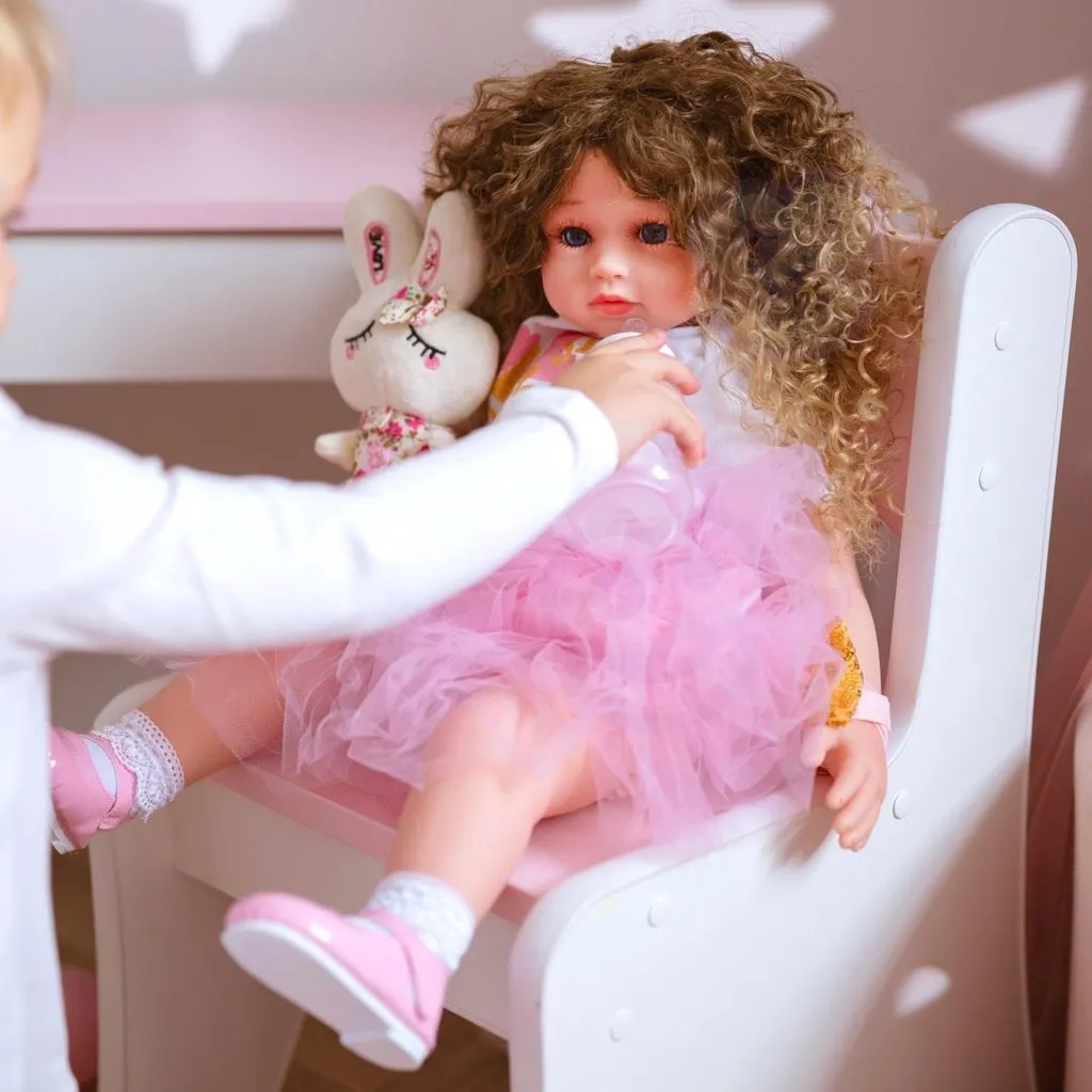 Raquel Poupée espagnole interactive WOOPIE ROYAL avec tenue de luxe