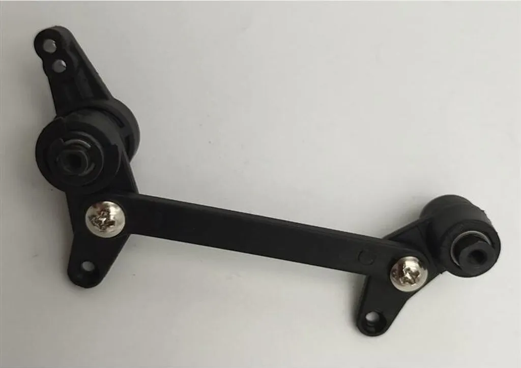Améliorez la Direction de votre RC avec le Servo Saver Brecker Robuste