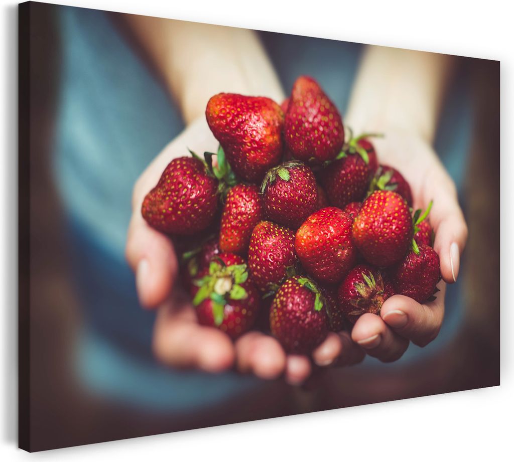 Leinwandbild (60x40cm): Essensbilder Früchte Frau hält Portion Erdbeeren in Hand, echter Holz-Keilrahmen inkl. Aufhänger, handgefertigt in Deuts...